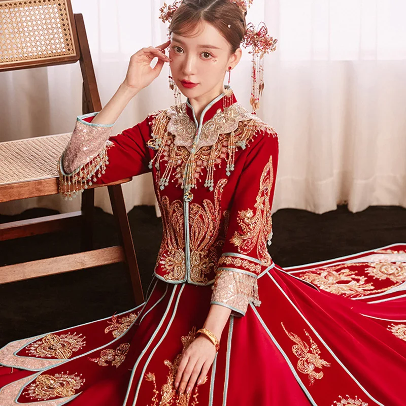 

2022 Classic Satin Beading Embroidery Cheongsam New Wedding Xiuhe Chinese Dress Bride Dragon And Phoenix Gown Toast Dresses