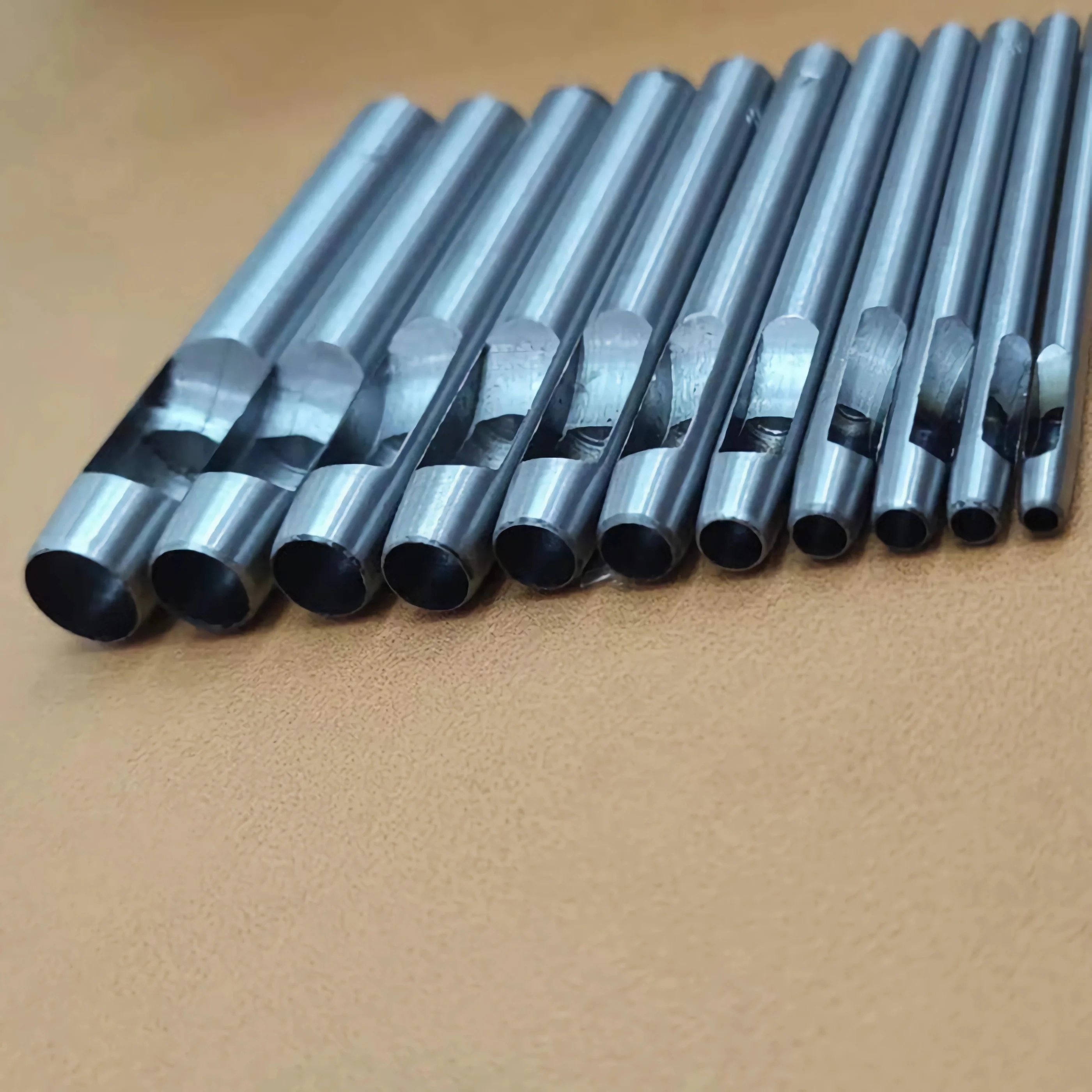 Leather Hole Punching Tools Steel Hollow Round Hole Puncher Sharp Durable Round Cutters For Watch Bands Belts Paper 6pcs
