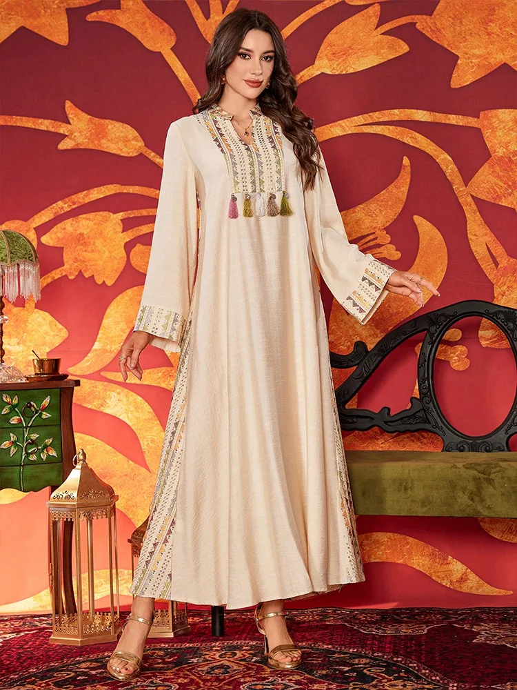 فستان فضفاض مطرز بالترتر في الشرق الأوسط، فستان أن...