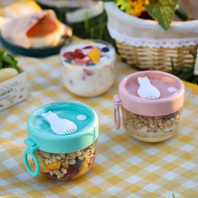 Portable Breakfast Cup with Spoon: Convenient and Stylish