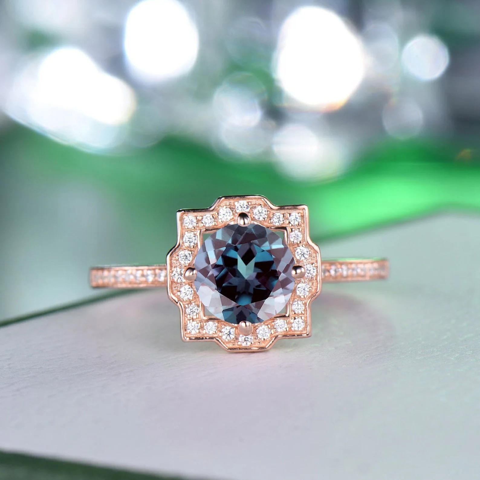 

Luxury Elegant Women Rings with Round Green-Blue Alexandrite Exquisite Wedding Anniversary Party Female Newly Jewelry Rings