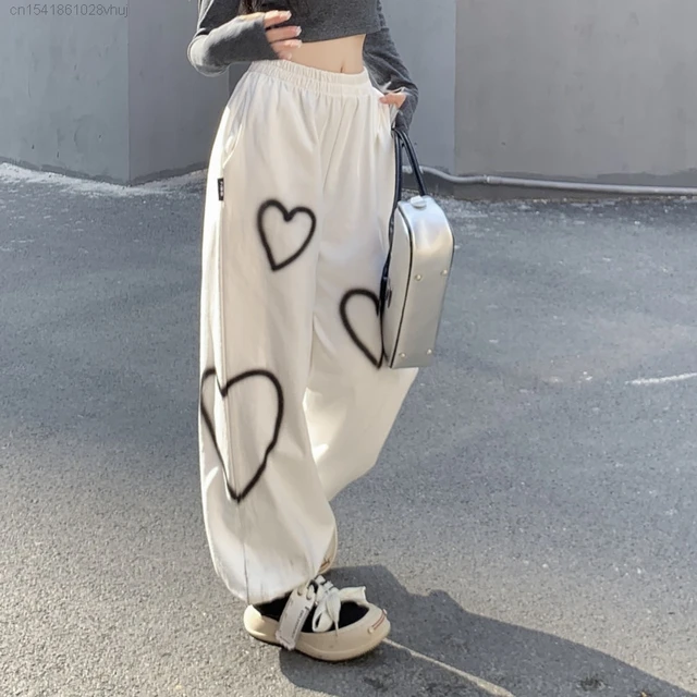Calça branca feminina com gráfico de coração, streetwear hip hop, calça  larga larga larga larga, calça jogger feminina, Y2K, moda coreana, Y 2k -  AliExpress