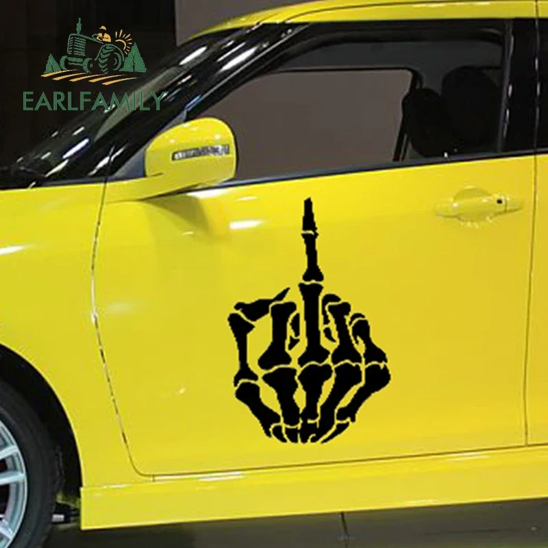 

Классический ужасный Скелет EARLFAMILY 2x, руки, переворачивающиеся, средний палец презрения, забавная Автомобильная наклейка, Настенная виниловая наклейка