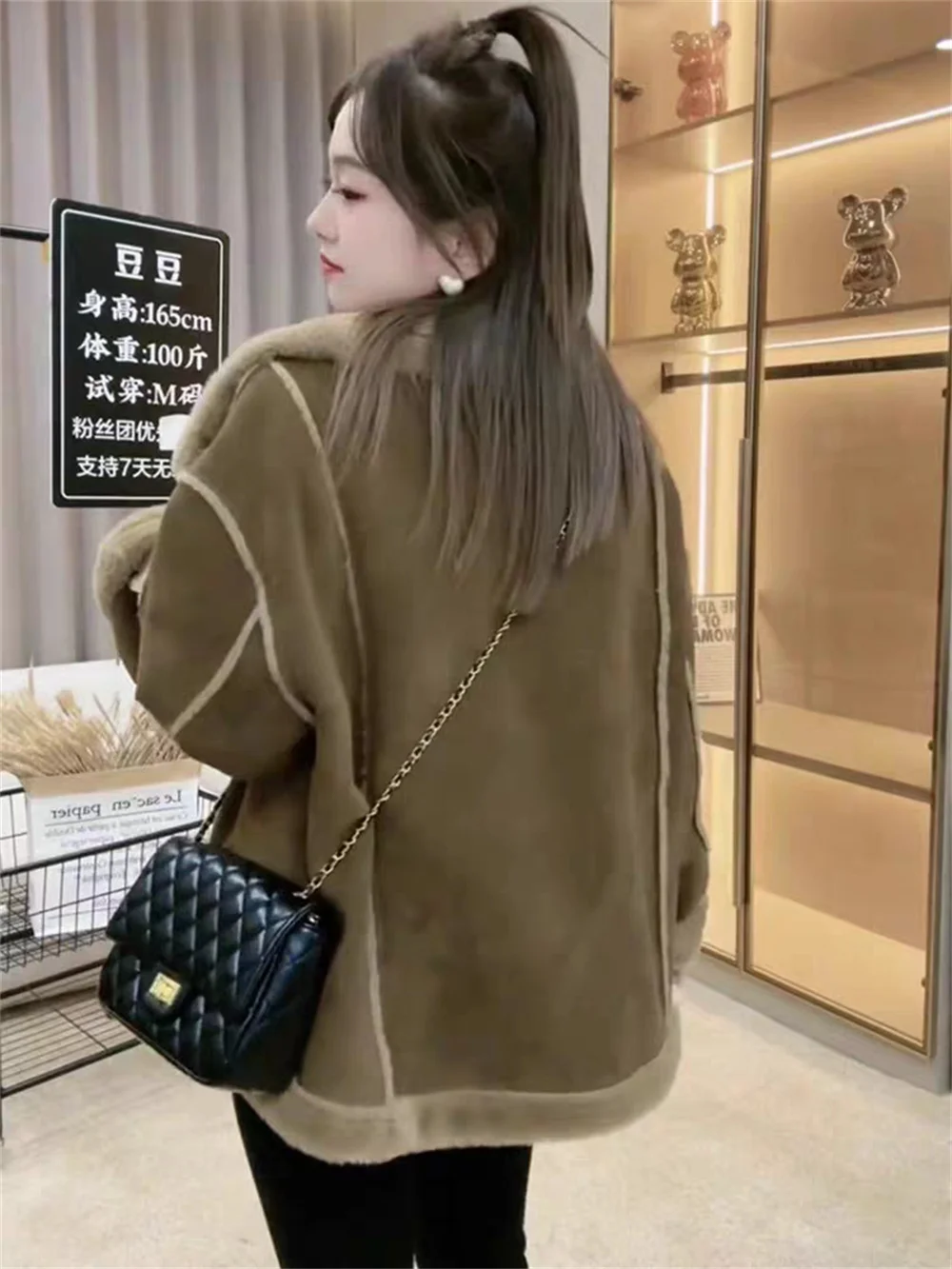 Lamb Wool Motorcycle Jacket for Women's Winter New Imitation Leather  Integrated Retro Short Suede Fur Top 2023