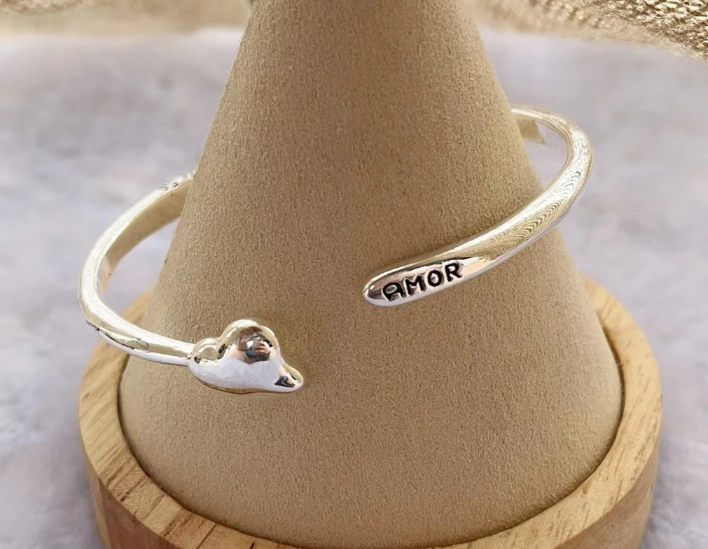 

YS 2023 unode50 Exquisite Fashion Electroplated 925 Silver Deluxe Women's Bracelet Romantic Holiday Gift