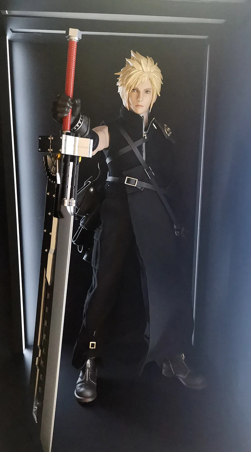 

2022 In stock Japanese original anime figure Cloud Strife movable action figure collectible model toys for boys