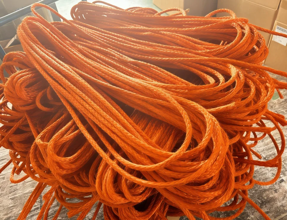 오렌지색 합성 이중 바이어드 견인 로프 고강도 윈치 로프 라인 (ATV, UTV, SUV용)