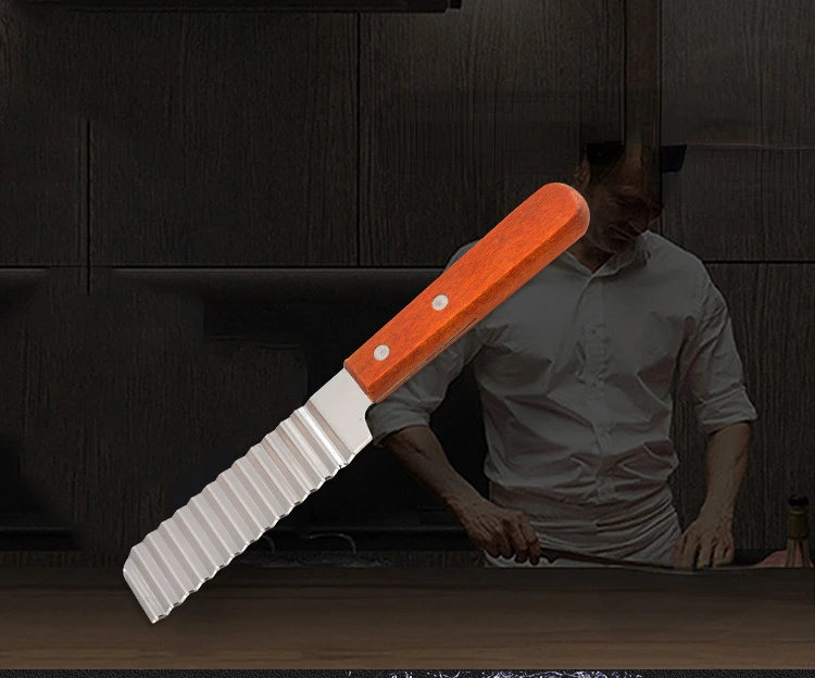 Description Picture 4 of itemFrench fries slicing knife with wooden handle, corrugated stainless steel fries cutting knife, potato slicing, corrugated cutter
