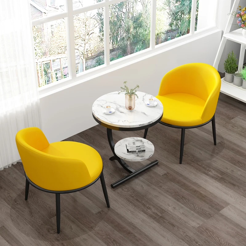 Рисунок 2 - Белые круглые диваны из искусственной