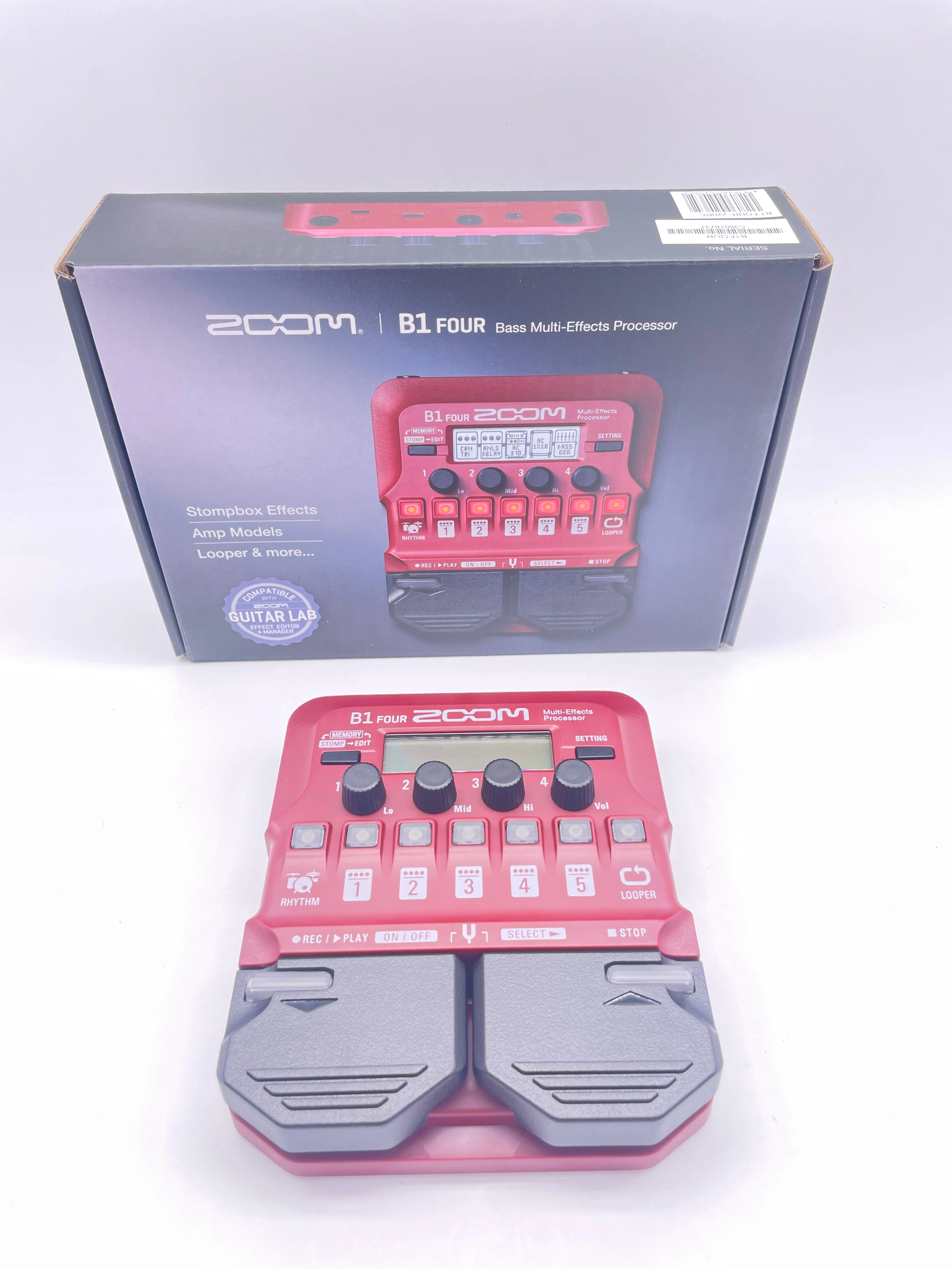 ZOOM B1 FOUR Bass MultiEffects Processor