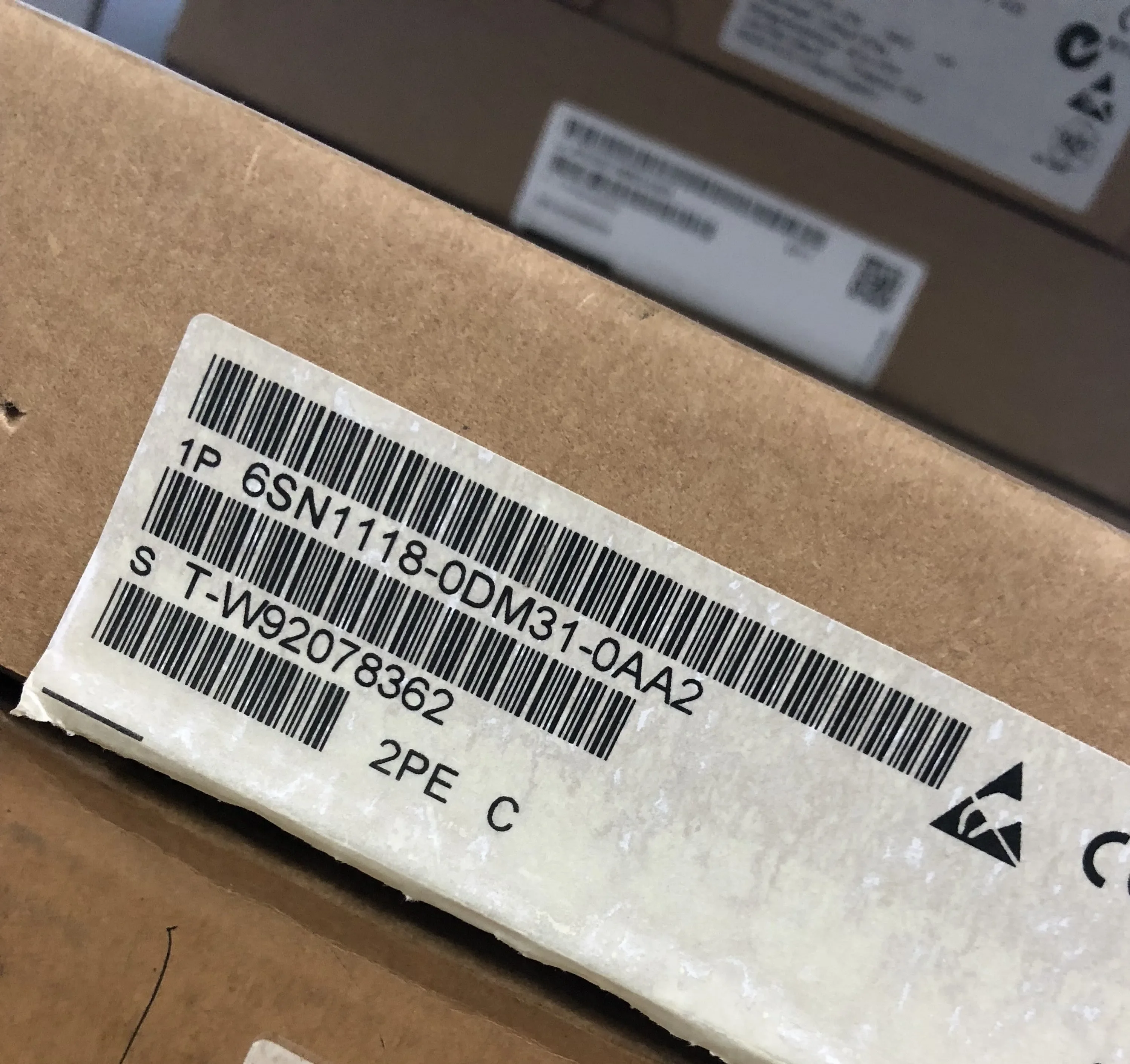 6SN1118-0DM31-0AA2 new and original