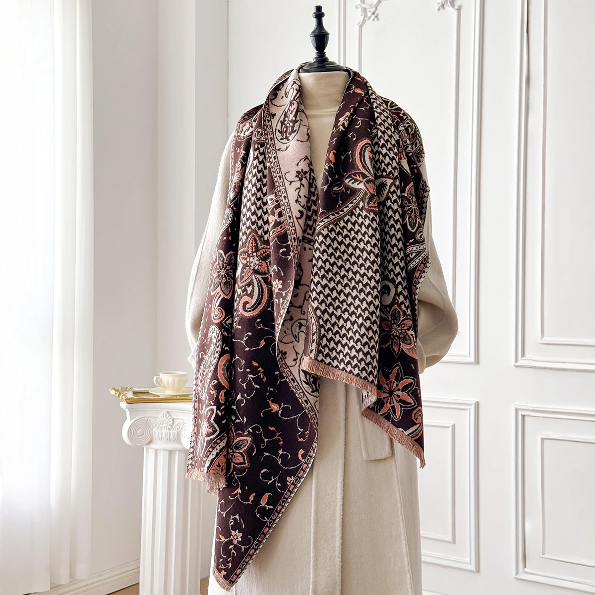 2025 Women's Luxury Brand Cashmere Winter Shawl - Vintage Allover Pattern Printed with Tassels, Pashmina Wrap & Bandana