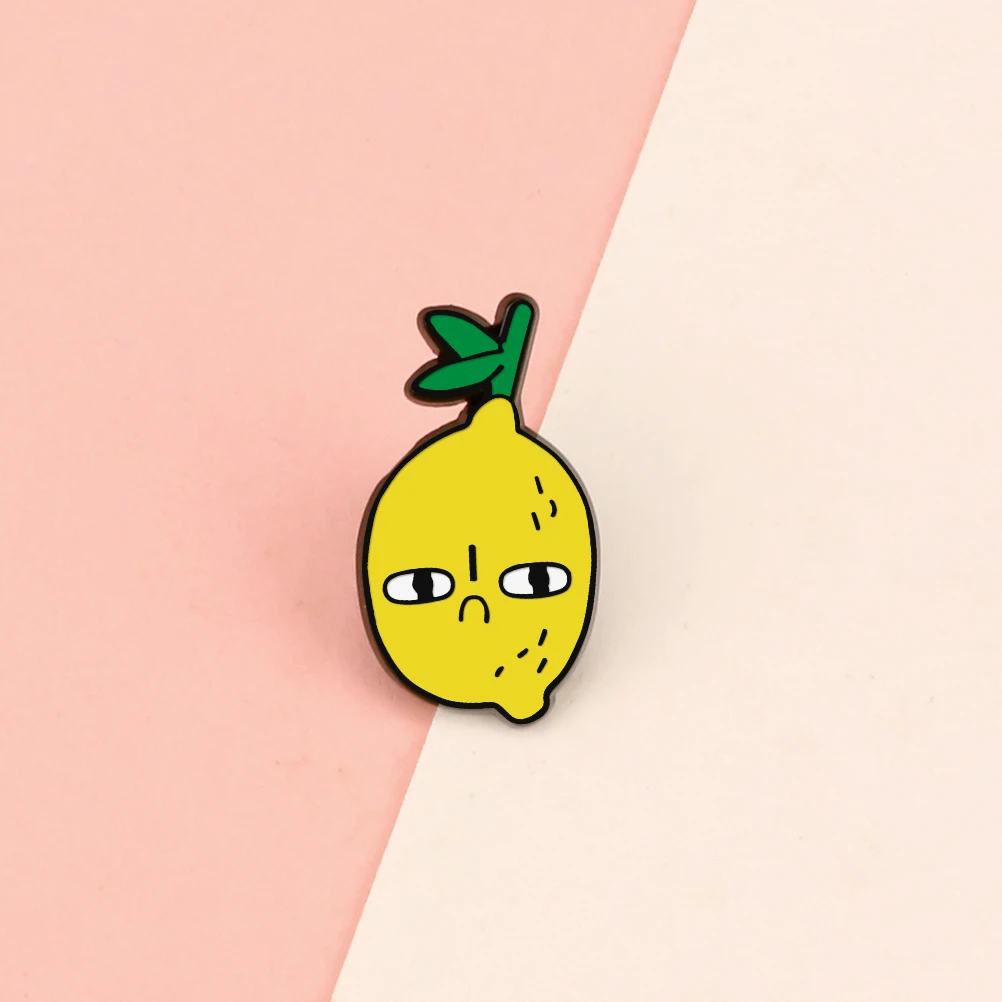 

Lemon Brooches Plants Badge Yellow Denim Enamel Lapel Pins Fashion Jewelrys Decoration Gifts Food Fruits Sad For Women Men Girls