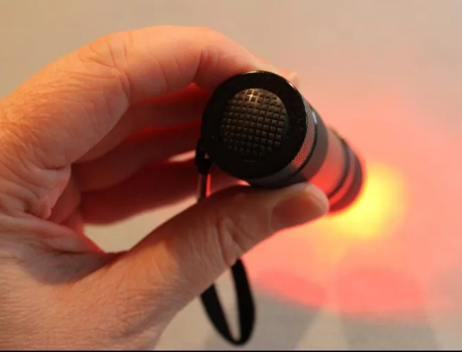 Mini Red Light Flashlight 9LED 670nM Against Deterioration Of Eyesight Powerful Red Torch Star Tactical Flashlight