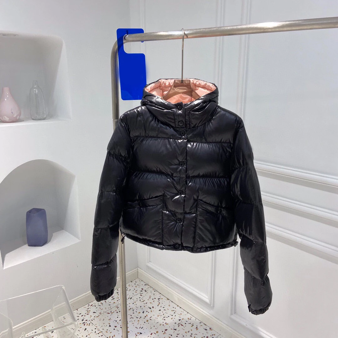 

124 New style 90 white duck down bright face contrast hooded short bread down jacket women European fashion coat