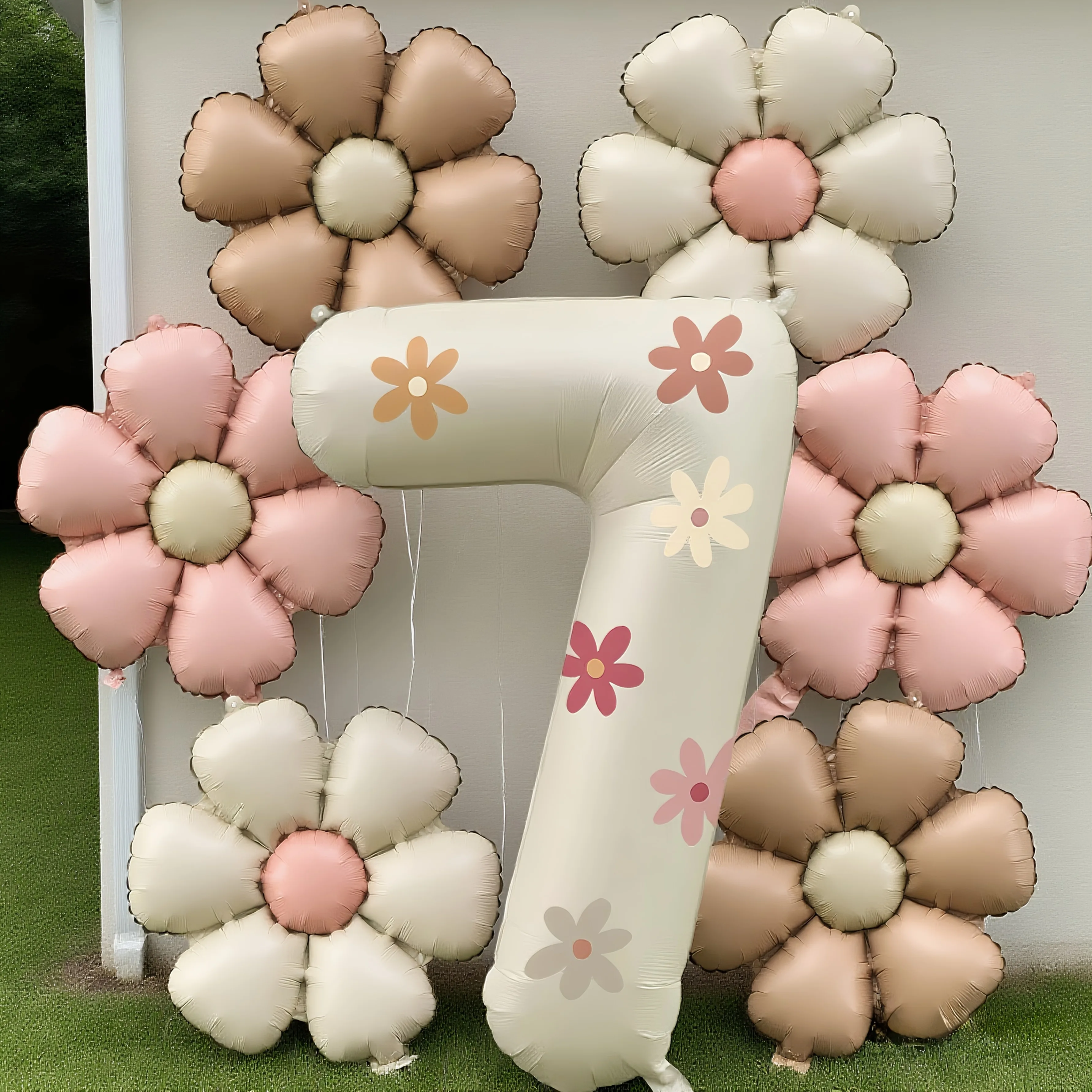 Cremeweiße Folien-Zahlenballons 0-9 mit Blumenaufklebern und 6 Gänseblümchen-Luftballons im Set – Zubehör für Geburtstag, Hochzeit, Party, Dekoration – Detail 13