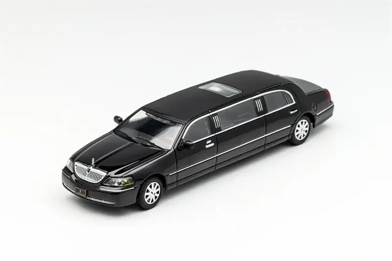 

PreSale GCD 1:64 Lincoln limousine Town Car LHD Die-Cast Car Model Collection Miniature