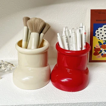 Boot Pen Holder 1