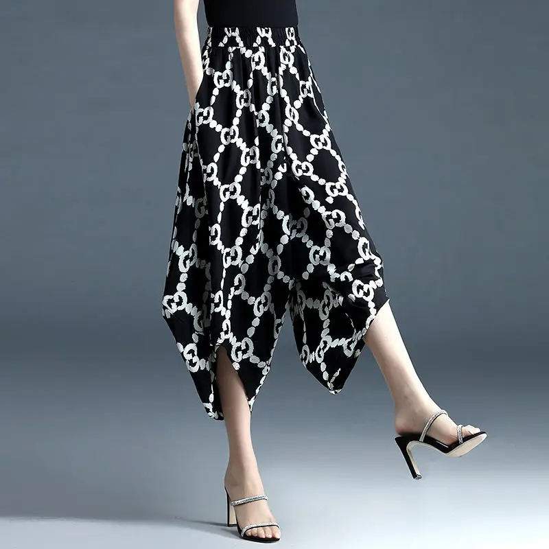 2023 New Summer Fashion Trend Simple Plaid Print High Waist Covering Belly Wide Leg Loose Casual Capri Women's Pant Skirt
