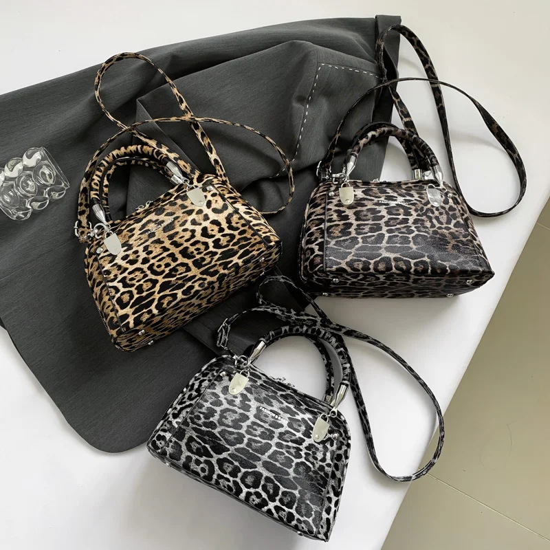 Brand Classic Handbag Shell Bag for Women Vintage Leopard Pu Leather Crossbody Shoulder Bag Female Day Clutch Small Phone