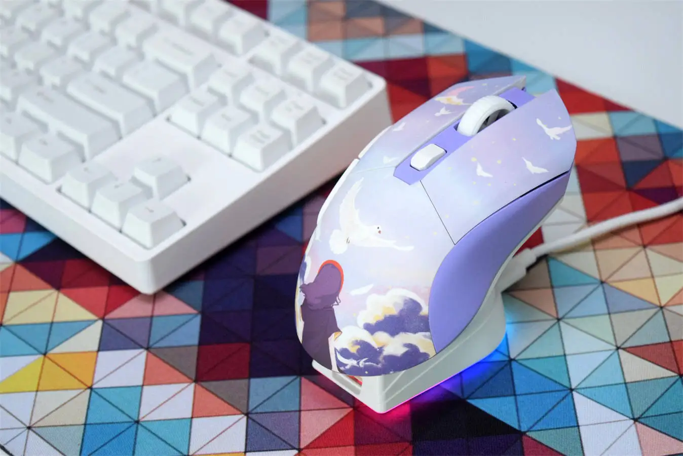 Mouse sem Fio Dream Encounter com Base de Carregamento para Menina Mouse Jogo com Luz Rgb Mouse Leve para Jogos 2.4g Em901 Roxo Novo