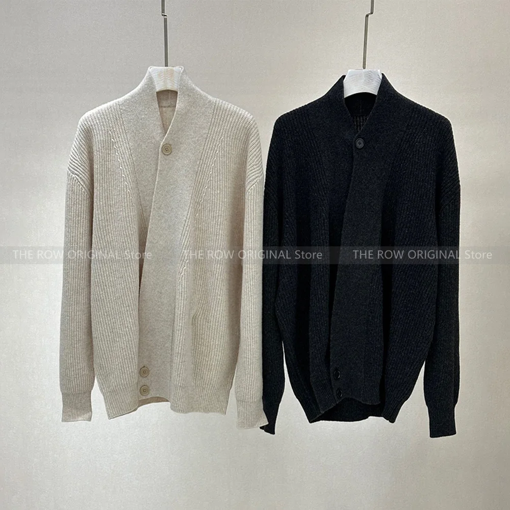 

Women's 23 Years autumn and winter retro niche design chic French V-neck diagonal placket tie button silhouette knitted jumper
