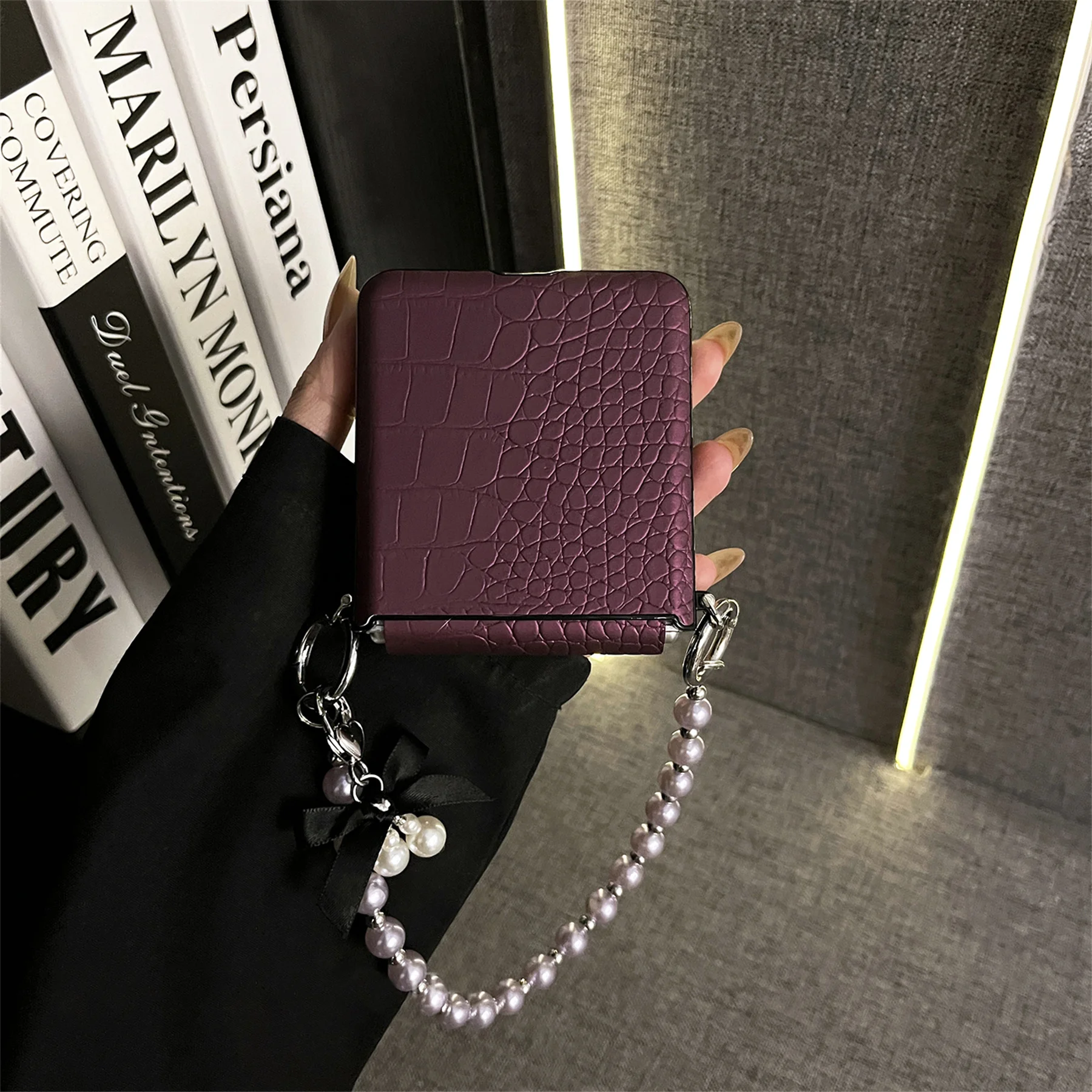 Korean Purple Crack Texture Phone Case with Bow Pearl Bracelet - Stylish Back Cover
