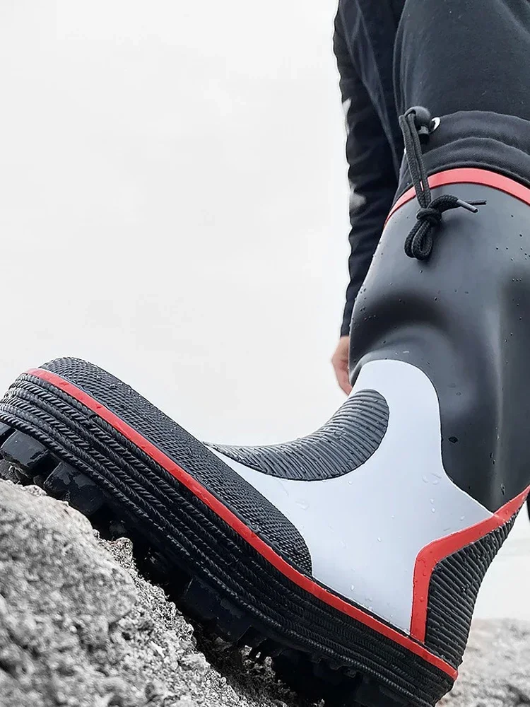 Waterproof Fishing Boots for Men, Non-Slip Steel Nails, Outdoor Rubber, Wear Resistant, Anti Slippery Shoes, Sea Reef