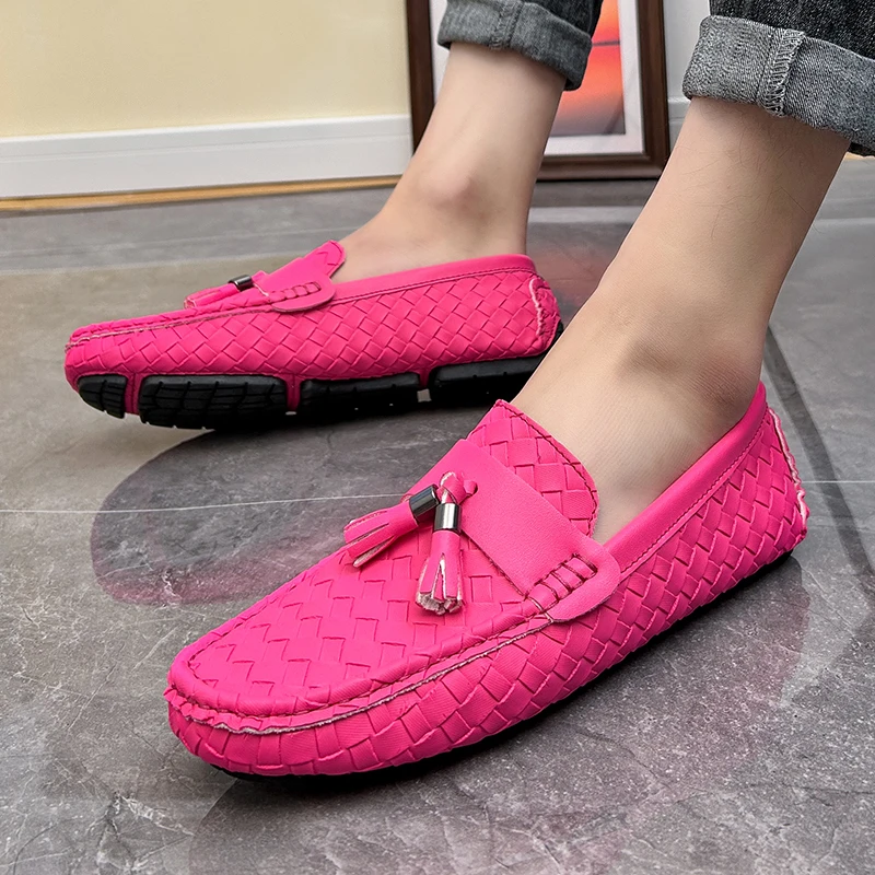 

HKDQ Pink Tassel Loafers Men Fashion Luxury Designer Shoes Lightweight Flat Shoes Man Slip-on Breathable Men's Leather Moccasins