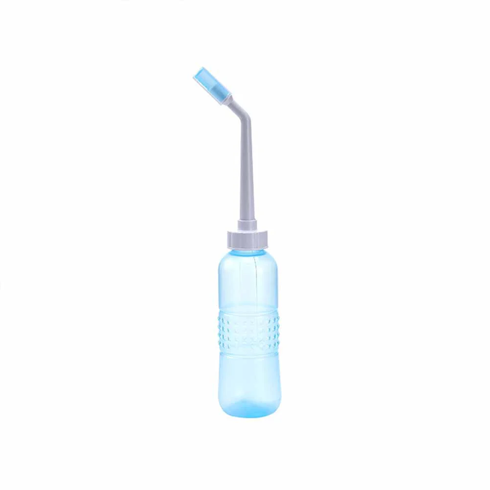 

Travel Bidet Bottle 560ml Portable Bidet Sprayer Handheld Bidet for Postpartum Care Travel Extra Long Pointed Nozzle Spray for