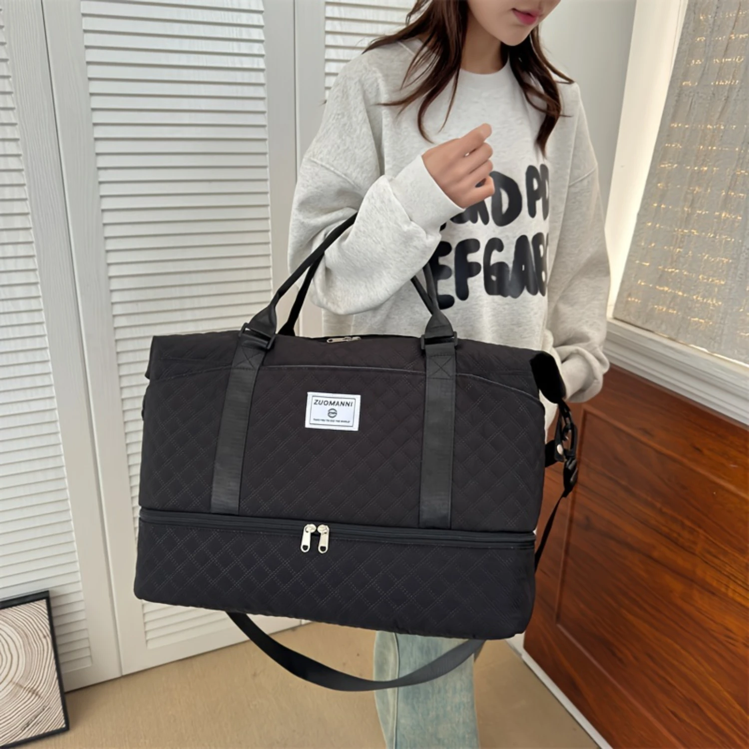 2PCS Argyle Pattern Duffle Bag & Cosmetic Case Set-Spacious Gym Bag with Shoe Compartment, Ultra-Portable Travel Luggage featu