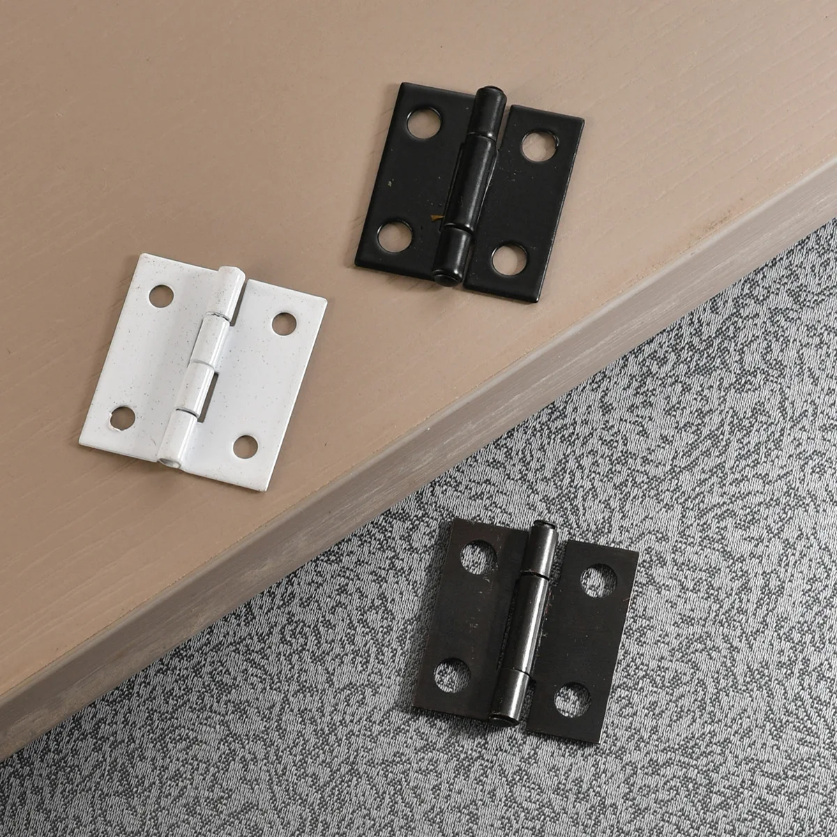 Hardware new Chinese 24*25mm flat wooden box with tin gift box and small hinge black.