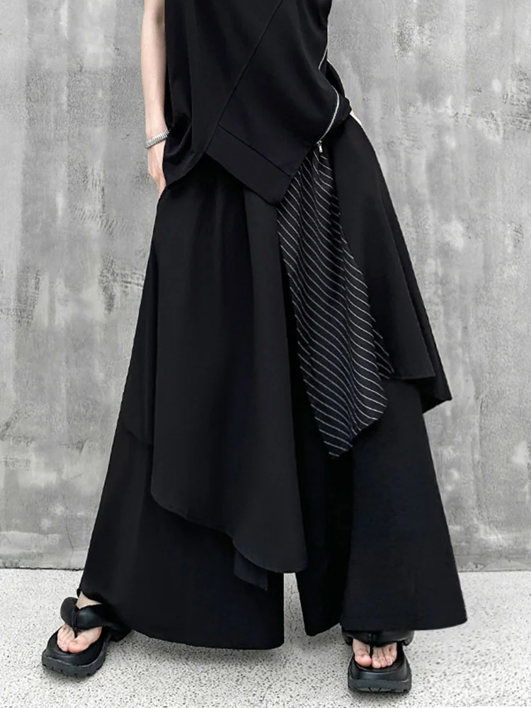 [EAM] High Elastic Waist Black Striped Irregular Wide Leg Pants New Loose Fit Trousers Women Fashion Spring Autumn 2026 1DF7892