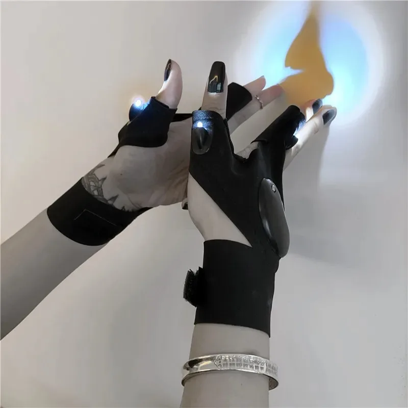Korean INS Internet Celebrity Bar Dancing Girl Hip-hop Super Cool Functional Portable Half Finger Luminous Sleeve Gloves Trendy luminous gloves