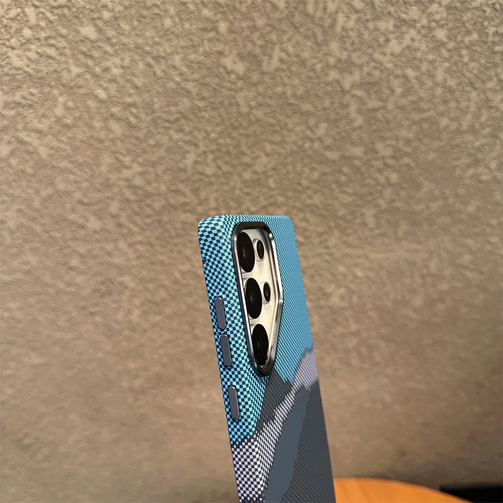 Luxury Colorful Kevlar Carbon Fiber Magnetic Phone Case with Wireless Charging Support