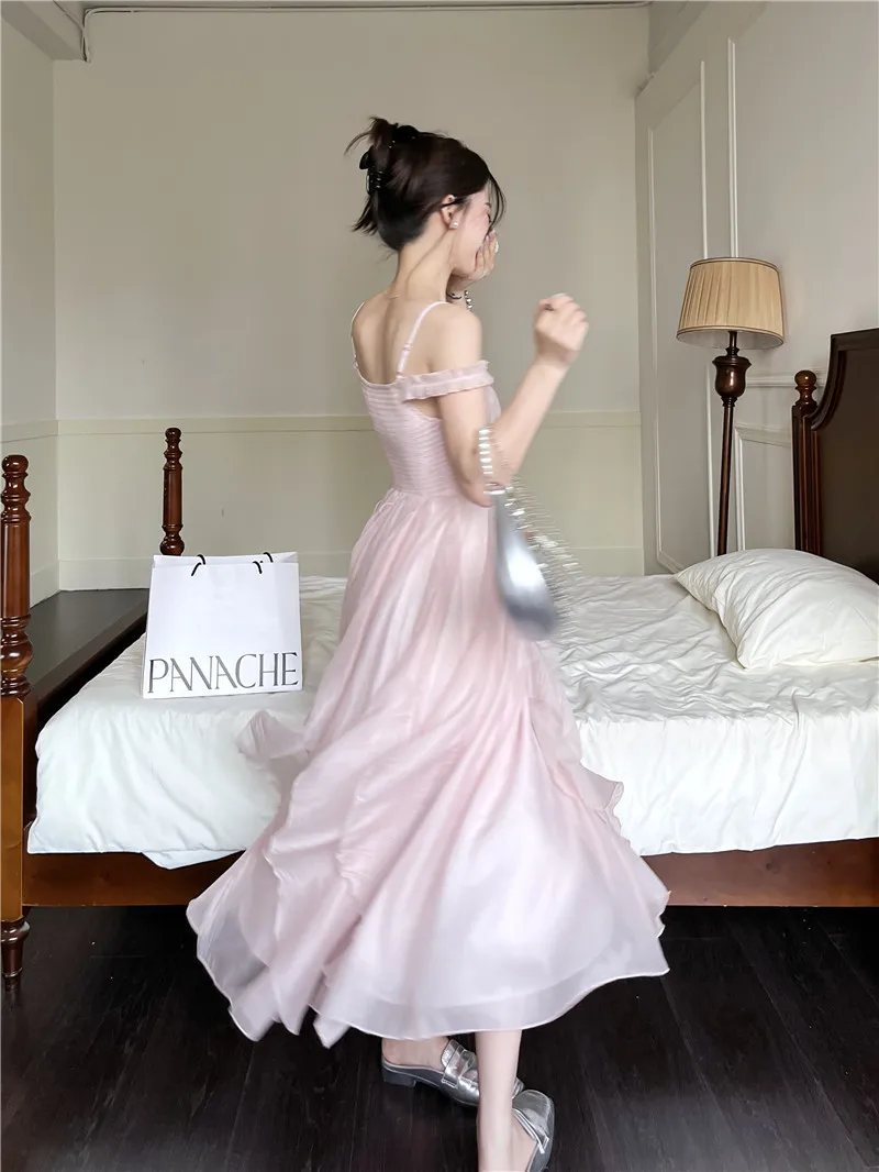 

Розовое нишевое кружевное платье на одно плечо с V-образным вырезом и поясом, 2022