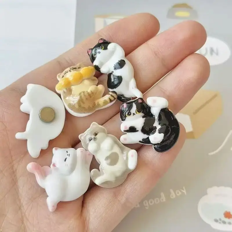 Adorable Resin Cat Cartoon Fridge Magnet with Strong Magnetic Force
