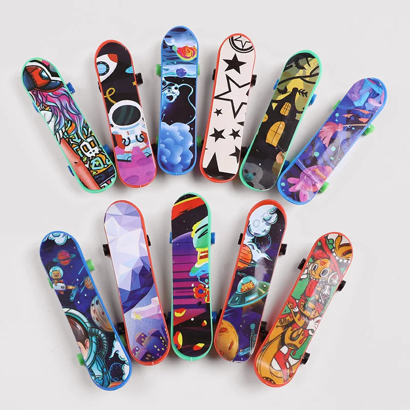 12/24pcs Finger Skateboard Toys Creative Fingertip Fingerboards Kids Boys Birthday Party Favors Pinata Fillers School Goody Gift