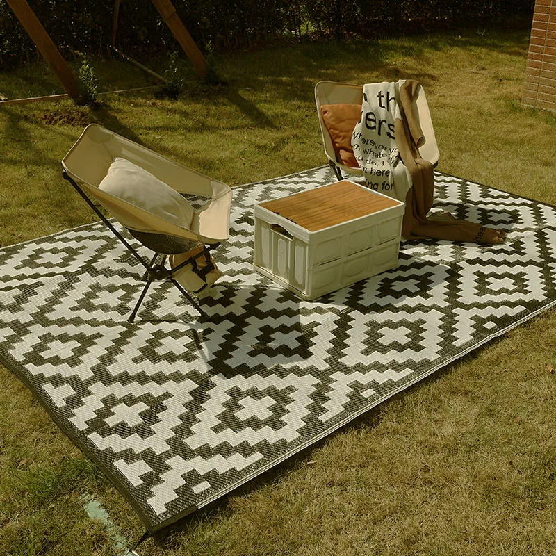 https://ae01.alicdn.com/kf/S5b22a7979f7d44c0ab217e75a8d9389bZ/Large-Patio-Carpet-for-Outdoor-Portable-PP-Pipe-Woven-Picnic-Mat-Easy-Clean-Reversible-Rugs-Multifunctional.jpg