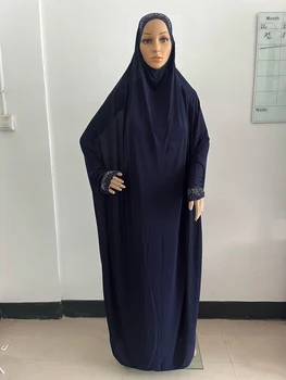 خمار صلاة فضفاض بقصّة محتشمة أنيقة للمرأة — صورة 4