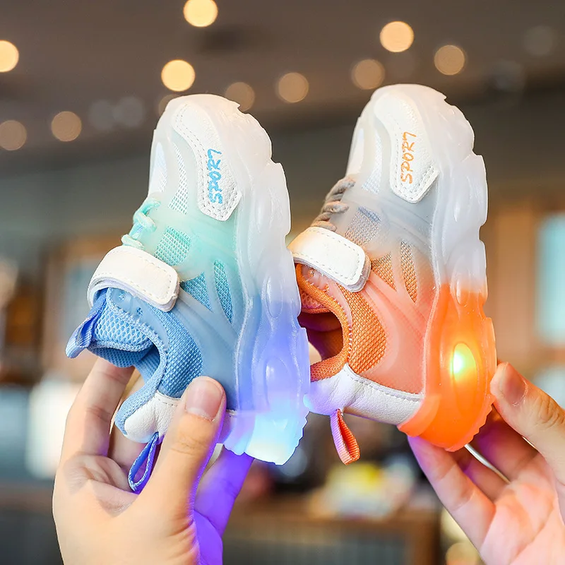 

Size 21-25 Baby LED Shoes for Boys Glowing Sneakers Children Girls Toddler Luminous Shoes with Libht Up Sneakers for Kids Tenis