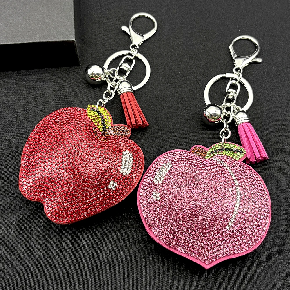 Frischer Frucht-Apfel-Pfirsich-Schlüsselanhänger für Damen und Herren, vollständig mit Strass besetzt, rosa Quaste, trendiger Handtaschen-Charm, Schmuck-Accessoire – Detail 4