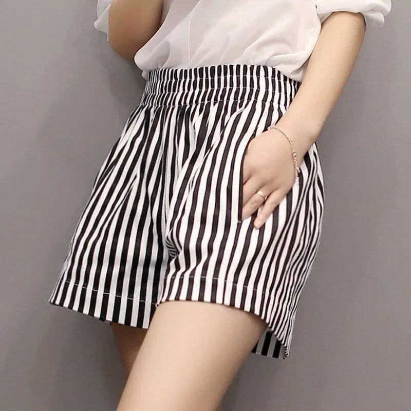 Women's Summer Shorts 2022 Fashion Harajuku White Black Striped Wide Leg Beach Shorts Female Casual High Waist Short Feminino