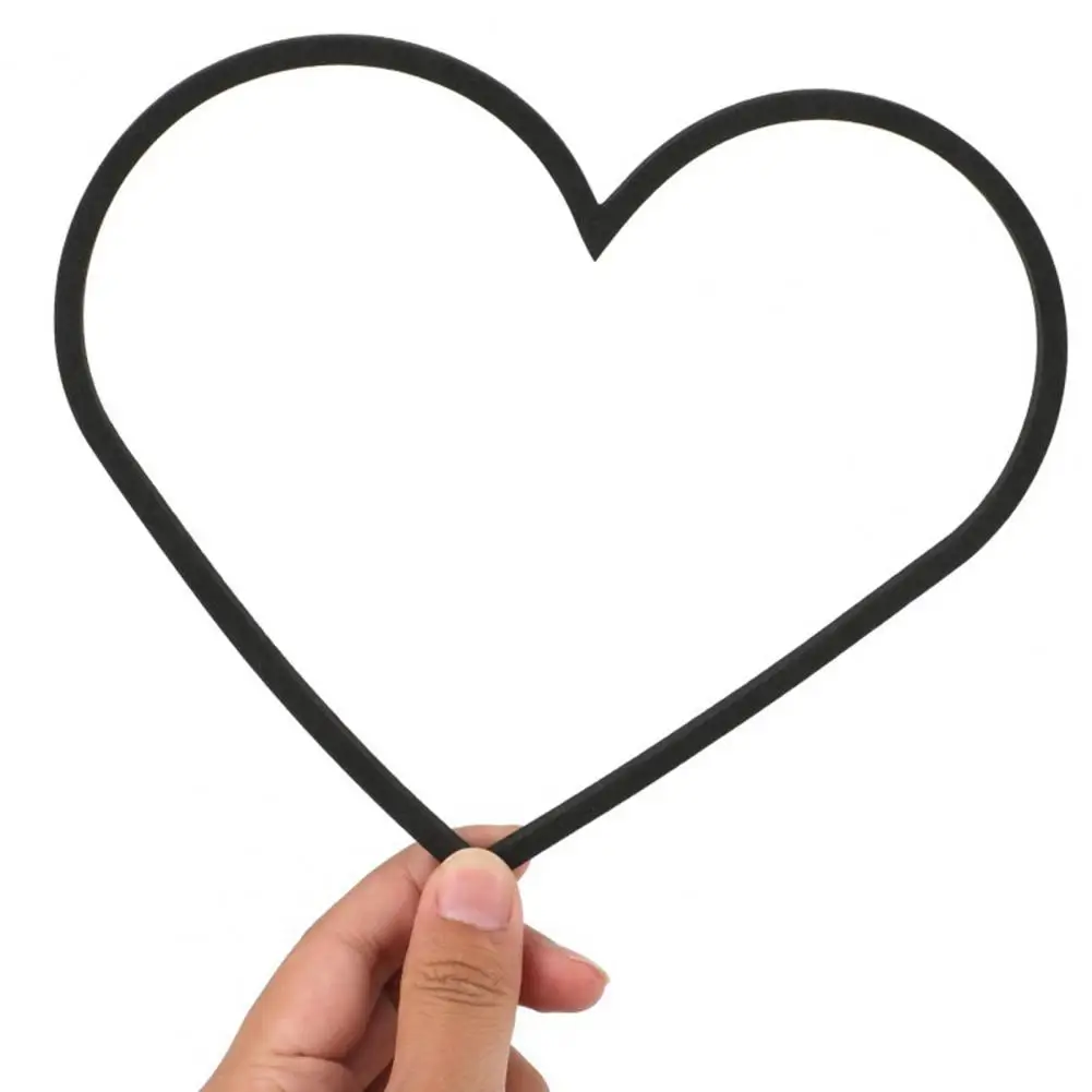 5Pcs Aquarium Floating Plant Ring Heart Shaped Fish Feeding Rings Betta Fish Tank Food Ring Plant Fence Corral for Keeping Float