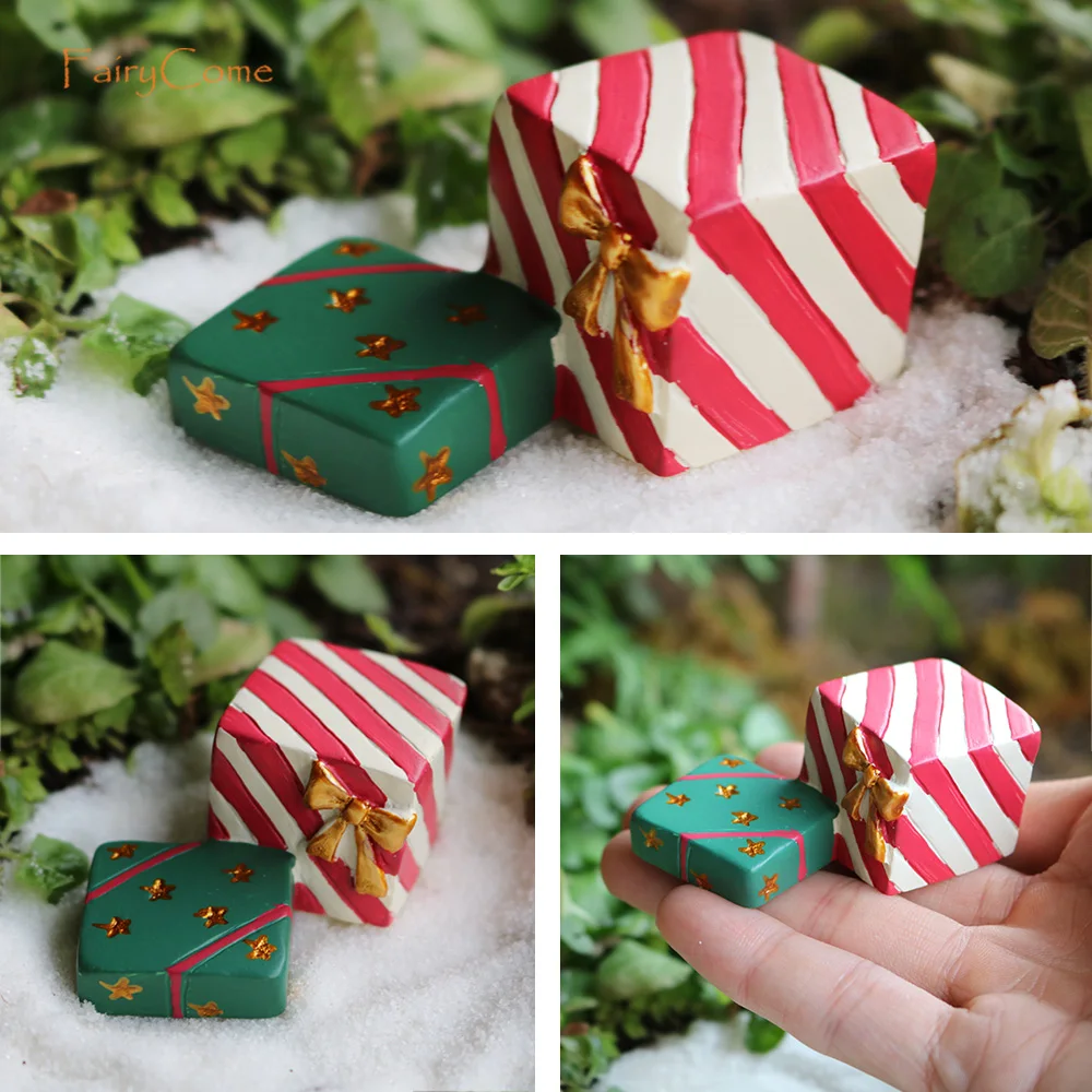Festive Resin Mailbox Ornament with Puppy