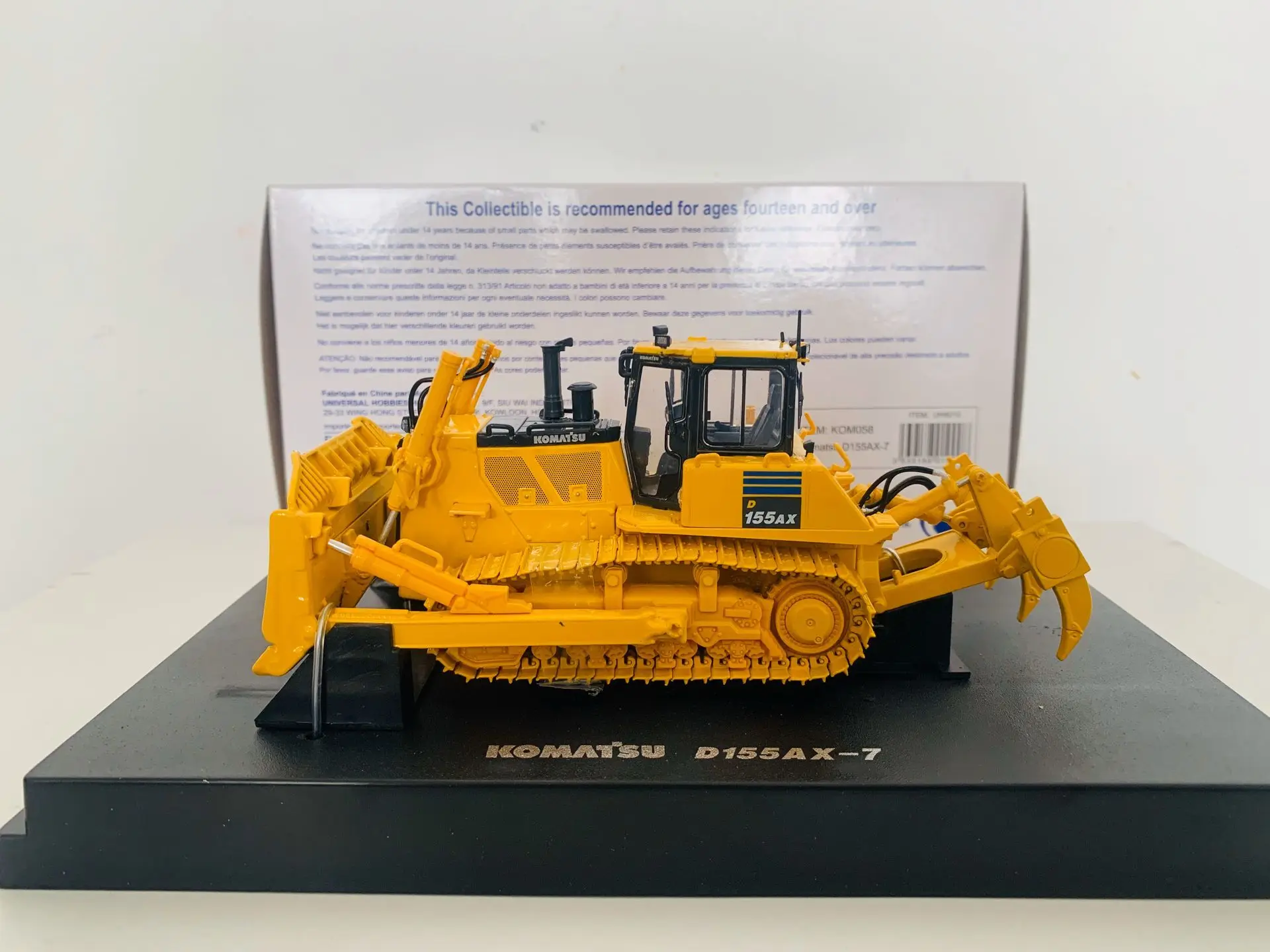 

Бульдозер UH8010 Komatsu D155AX-7, гусеничный бульдозер с рычагом, масштаб 1:50, литье под давлением, новая модель в коробке