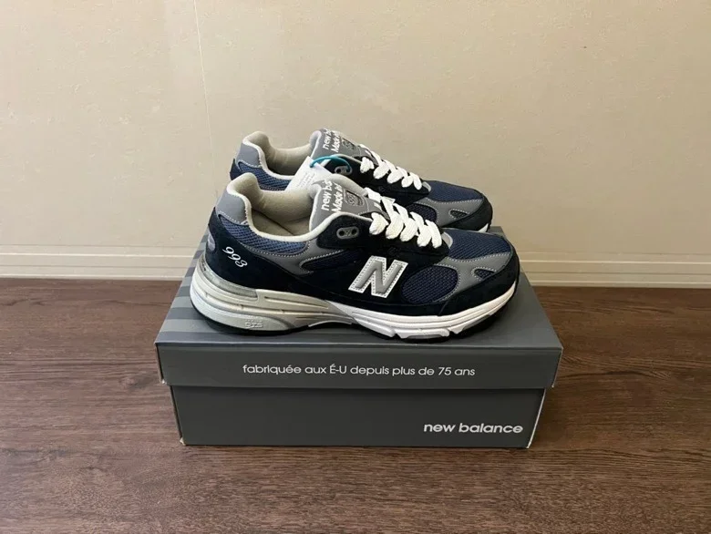 2024 Uomo Donna Classici Outdoor Light Walking Shoes Unisex Sport Athletic Retro Jogging Outdoor Running Sneakers