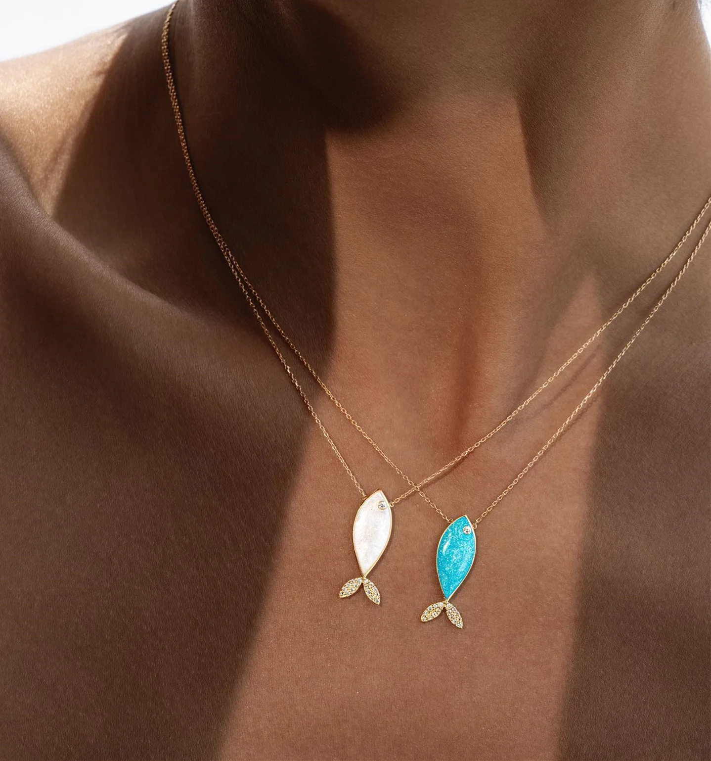 Women Necklace Ocean Tropical Fish Necklace Women Fashion Designer Rhinestone Fish Tail Collar Chain Animal Neck Chain Jewelry Accessories