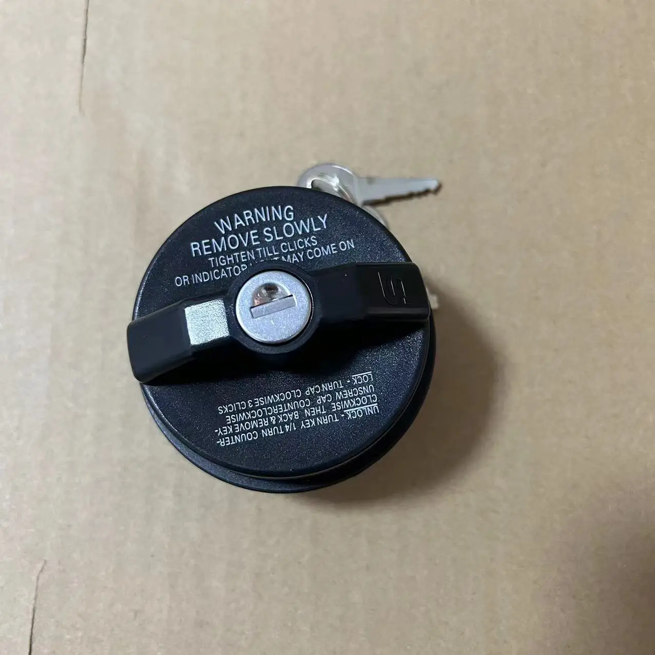 Petrol Diesel Cap Fuel Oil Tank Inner Cover With Lock For Toyota Tundra Sequoia Sienna 4Runner Fj Land Cruiser Ram Wrangler