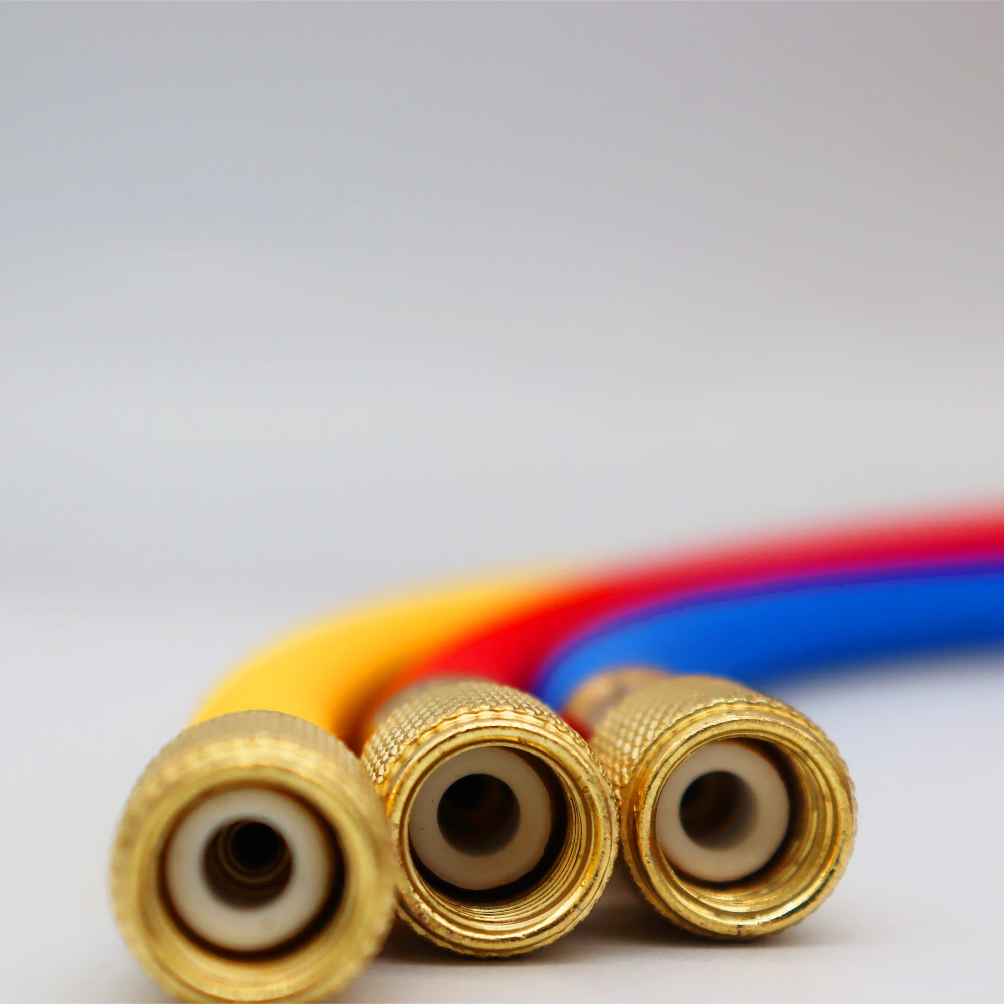 Description Picture 5 of item3000psi R22 1/4 inch AC Charging Hose Tube HVAC Gauges Hoses Refrigerant Charging Hose for R134A R12 R22 R502 Manifold Hose Set